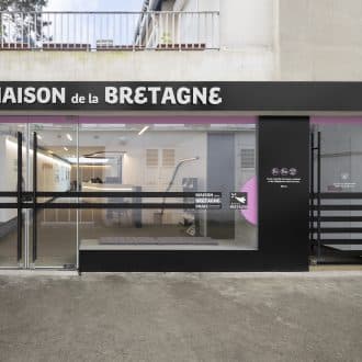 Entrée de la Maison de la Bretagne à Paris